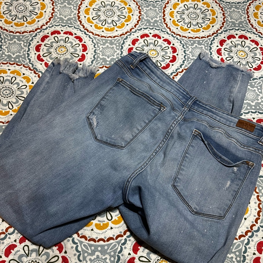 Judy Blue distressed skinny jeans size 16W.